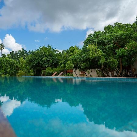 Hotel Omkara Rekawa Tangalle Esterno foto