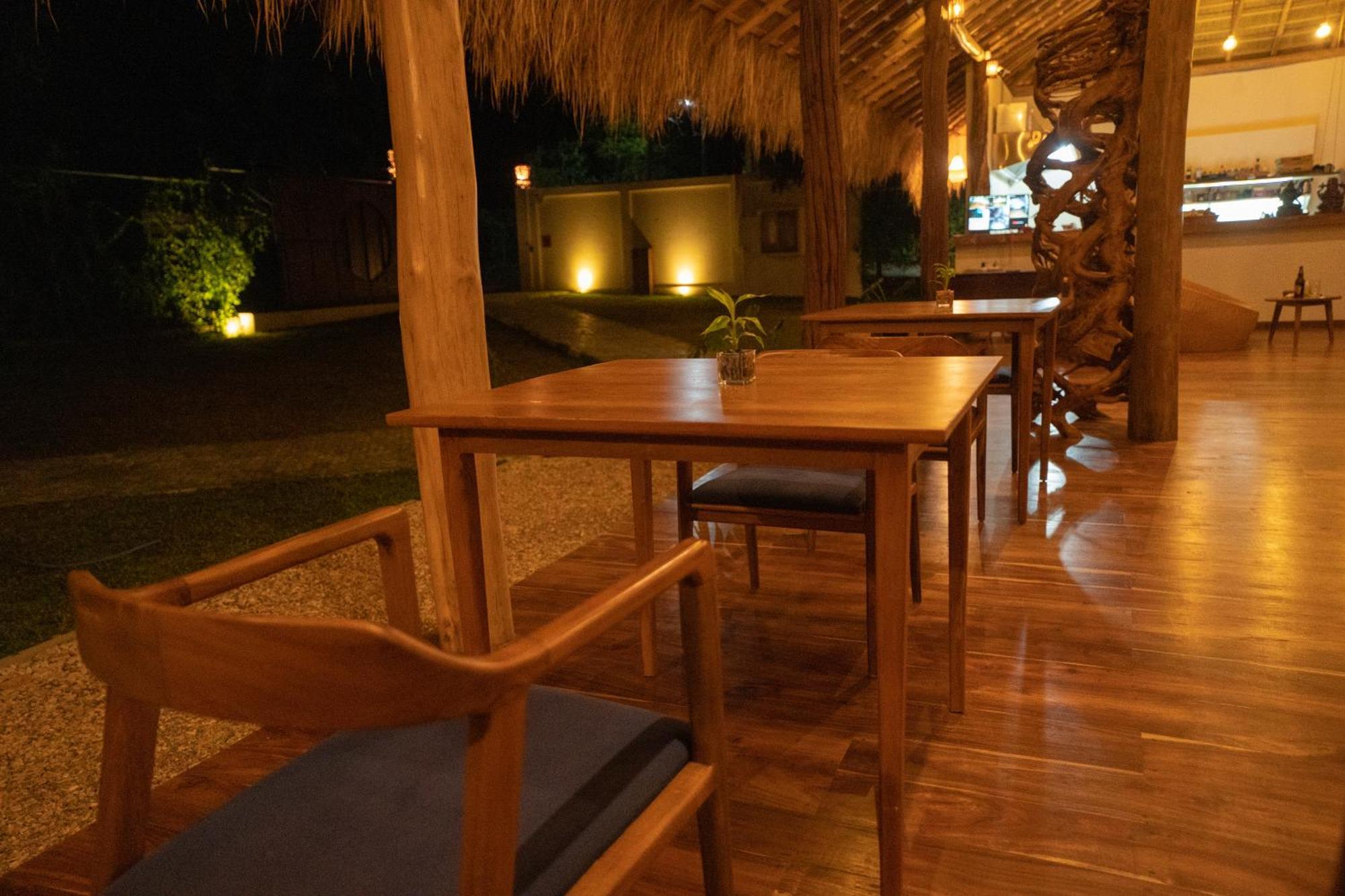 Hotel Omkara Rekawa Tangalle Esterno foto