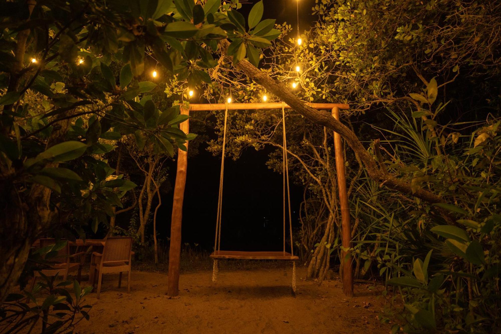 Hotel Omkara Rekawa Tangalle Esterno foto