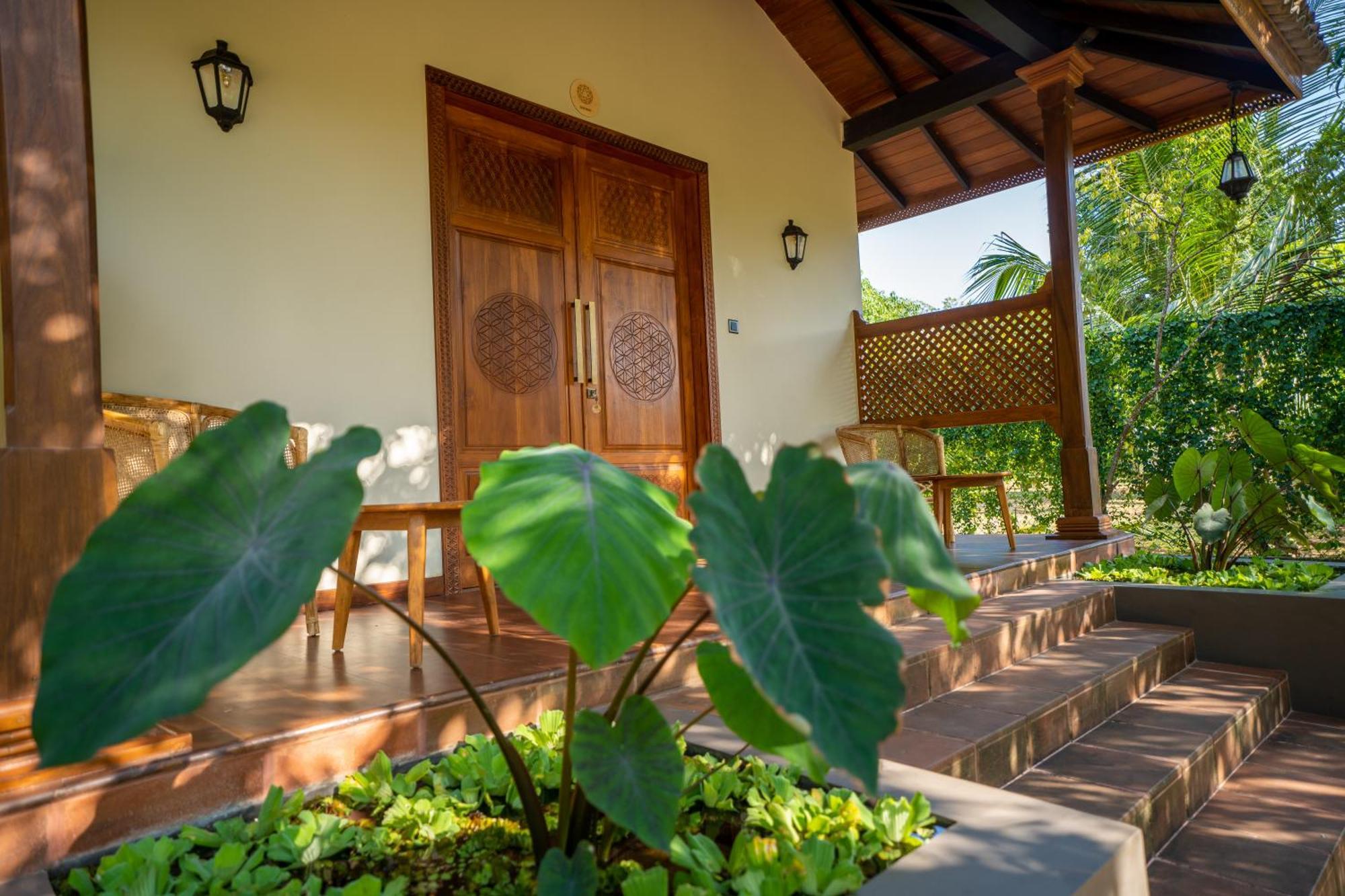 Hotel Omkara Rekawa Tangalle Esterno foto