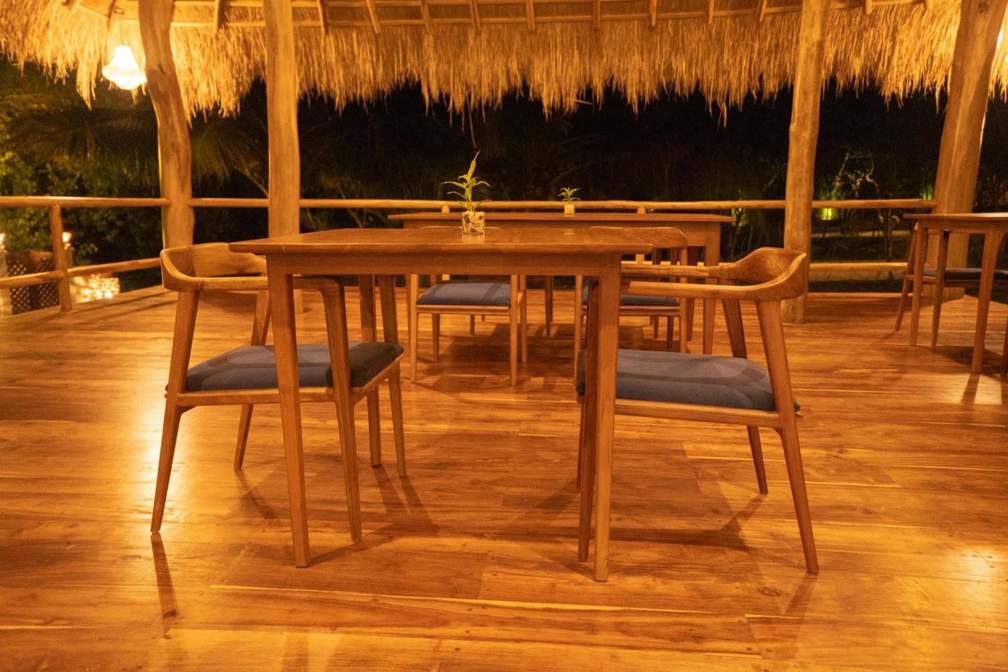 Hotel Omkara Rekawa Tangalle Esterno foto